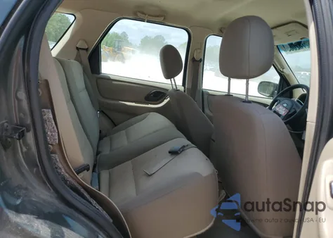 2003 Ford Escape Xls from USA, damaged, VIN 1FMYU02183KB45840